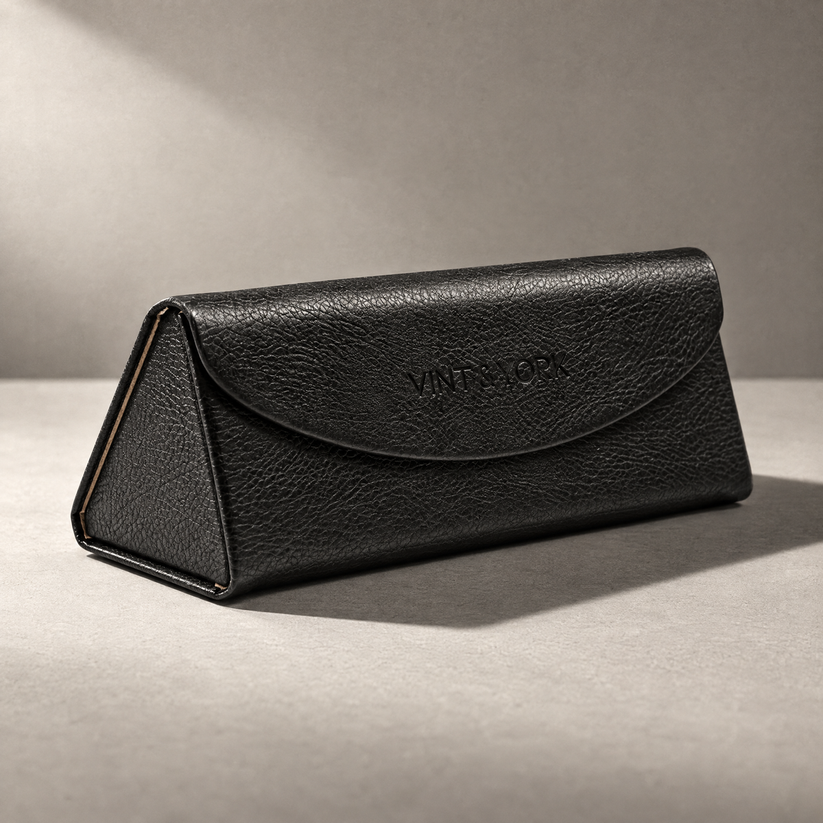 Leather Eyewear Triangle Case | Black - Vint & York