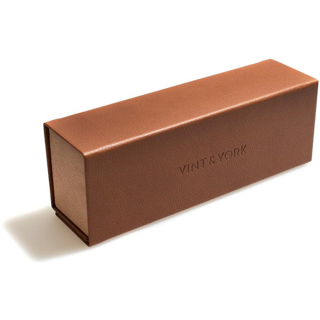 CHESTNUT BROWN CASE from Vint & York